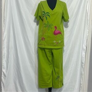 Ultimate Philadelphia Green Flamingo pants top set. Size M. Embroidered preowned